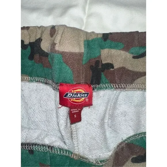 Size S army green camo dickies sweats with orange letters - Picture 2 of 3